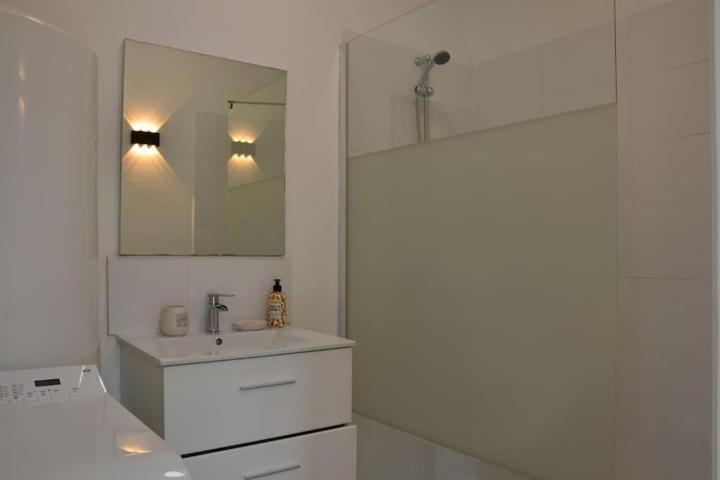 Gite De La Gare - Avec Parking Apartment Hesdigneul-les-Boulogne Bagian luar foto